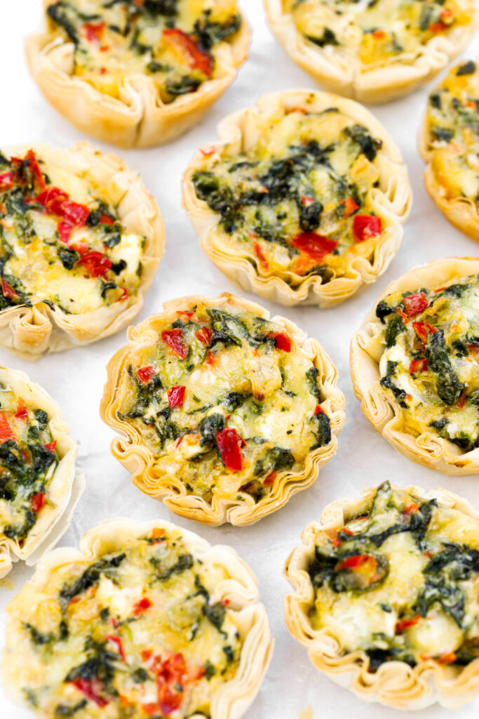 Cheesy Spinach Jalapeno Phyllo Cups – Sauced Kitchen